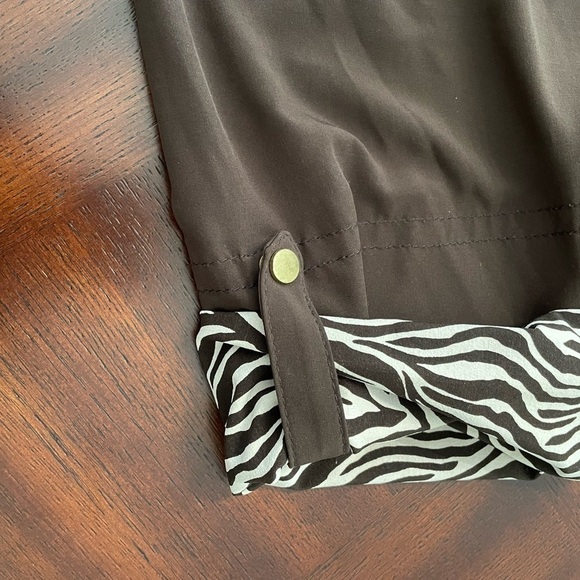 Zenergy by Chico’s women’s Zebra animal print Brown Utility Jacket Size 3 - Picture 5 of 9